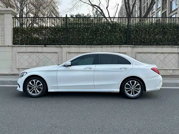 Mercedes-Benz C-Class 2015