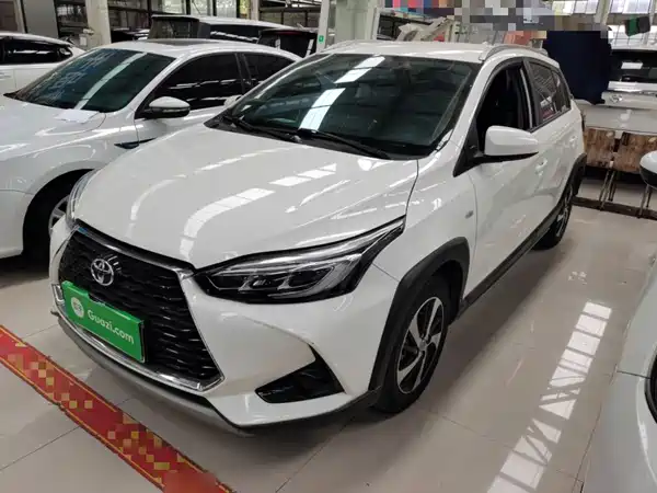 Toyota Yaris L 2022