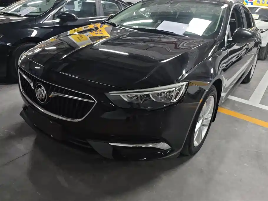 Buick Regal 2018 — фото 1