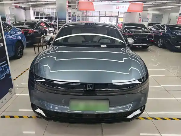 Zeekr 007 2024