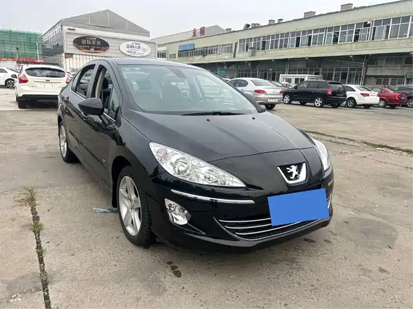 Peugeot 408 2011