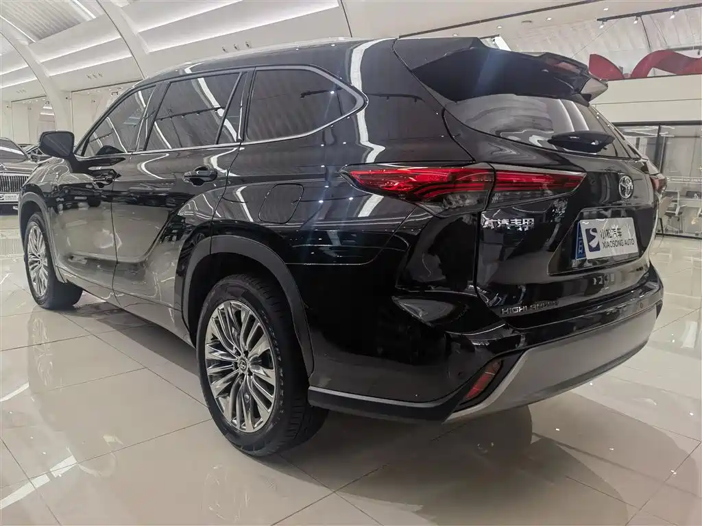 Toyota Highlander 2025 — фото 21