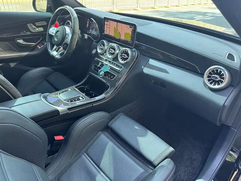 Mercedes-Benz C-Class AMG 2022 — фото 15