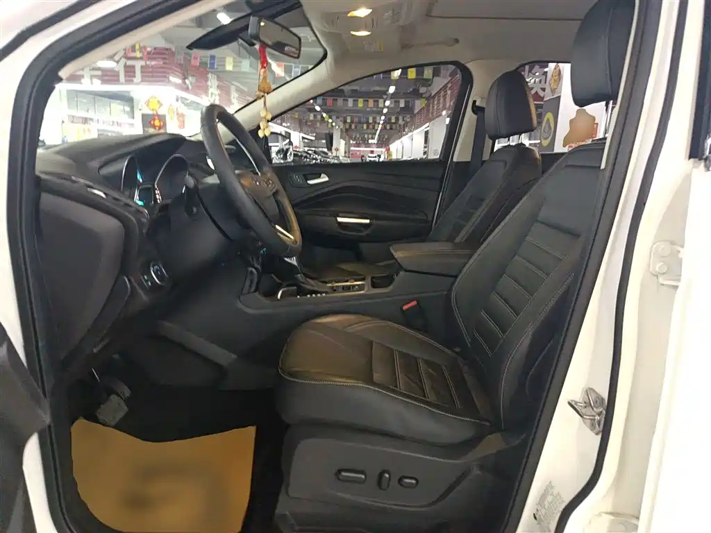 Ford Kuga 2018 — фото 15