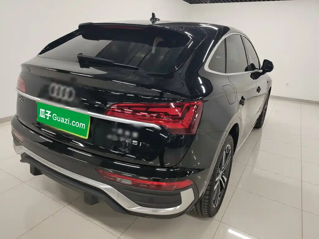 Audi Q5L Sportback 2022 — фото 7