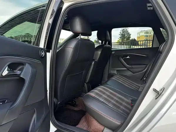 Volkswagen Polo 2016