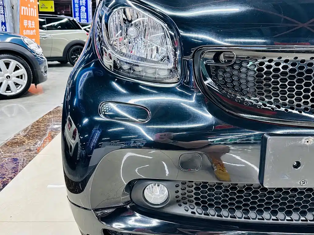 smart Fortwo 2018 — фото 10