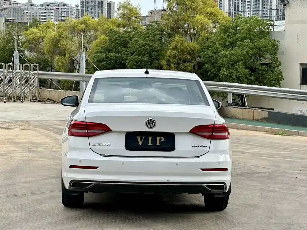 Volkswagen Lavida 2019 — фото 10