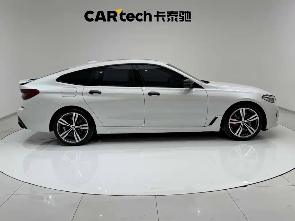 BMW 6 Series GT 2023 — фото 12