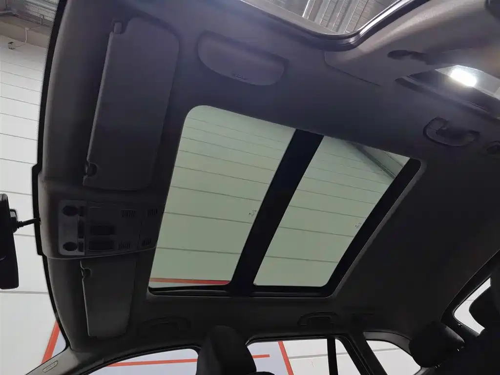 BMW X1 2014 — фото 14