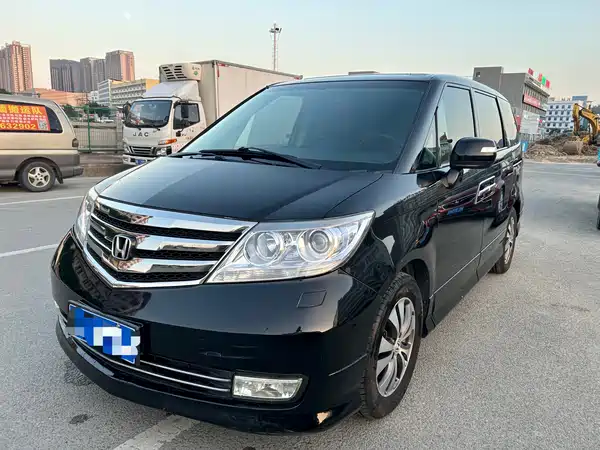 Honda Elysion 2015