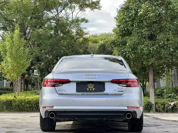 Audi A4L 2017