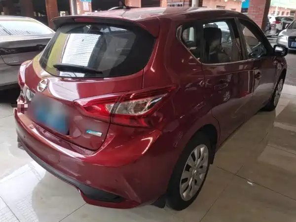 Nissan Tiida 2016