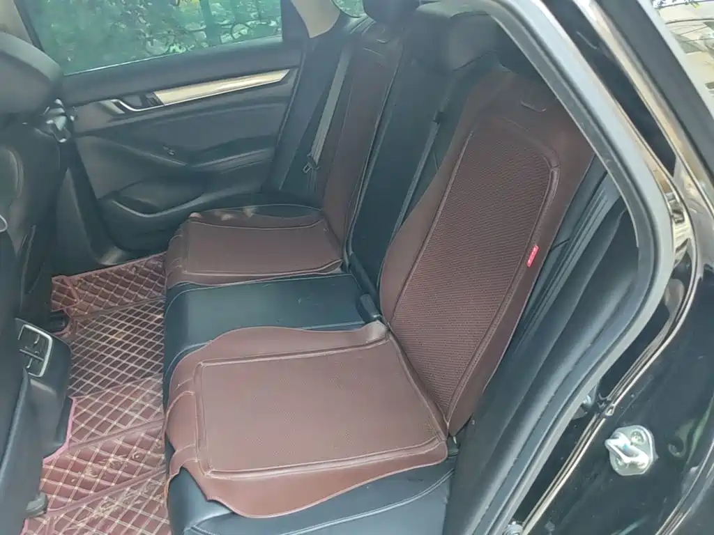 Honda Accord 2020 — фото 17