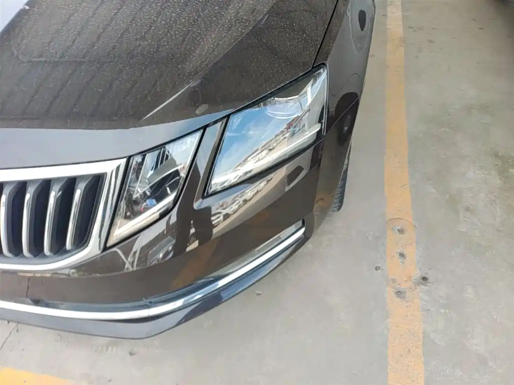 Skoda Octavia 2018 — фото 24