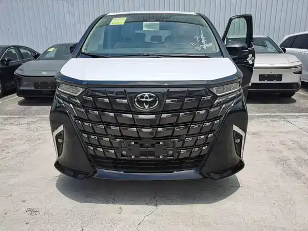 Toyota Alphard 2025