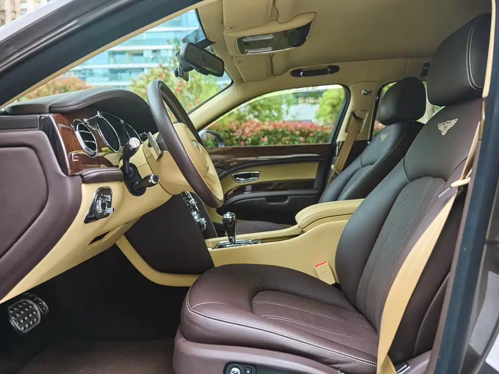 Bentley Mulsanne 2013 — фото 16