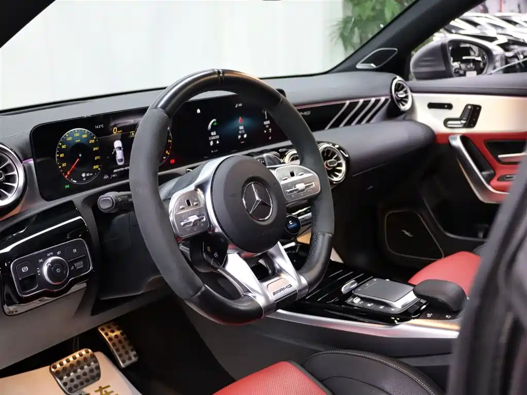 Mercedes-Benz CLA AMG 2022 — фото 8