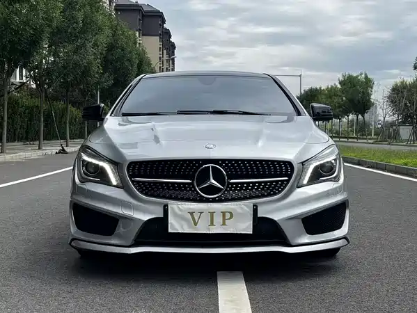 Mercedes-Benz CLA 2015