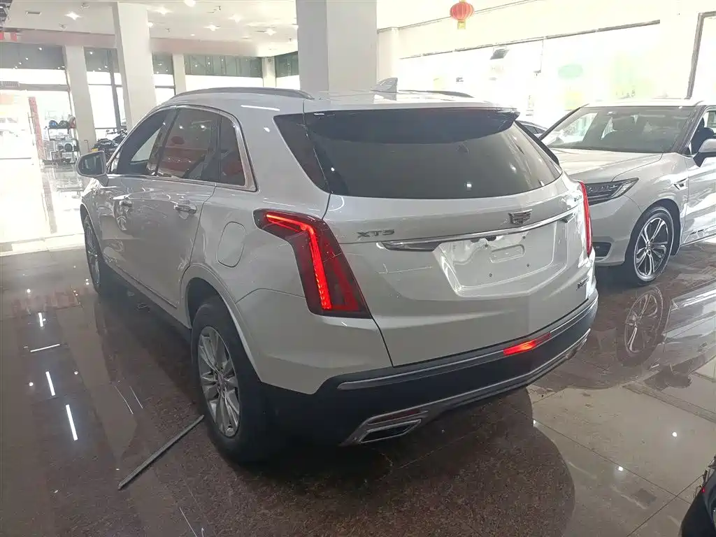 Cadillac XT5 2021 — фото 24