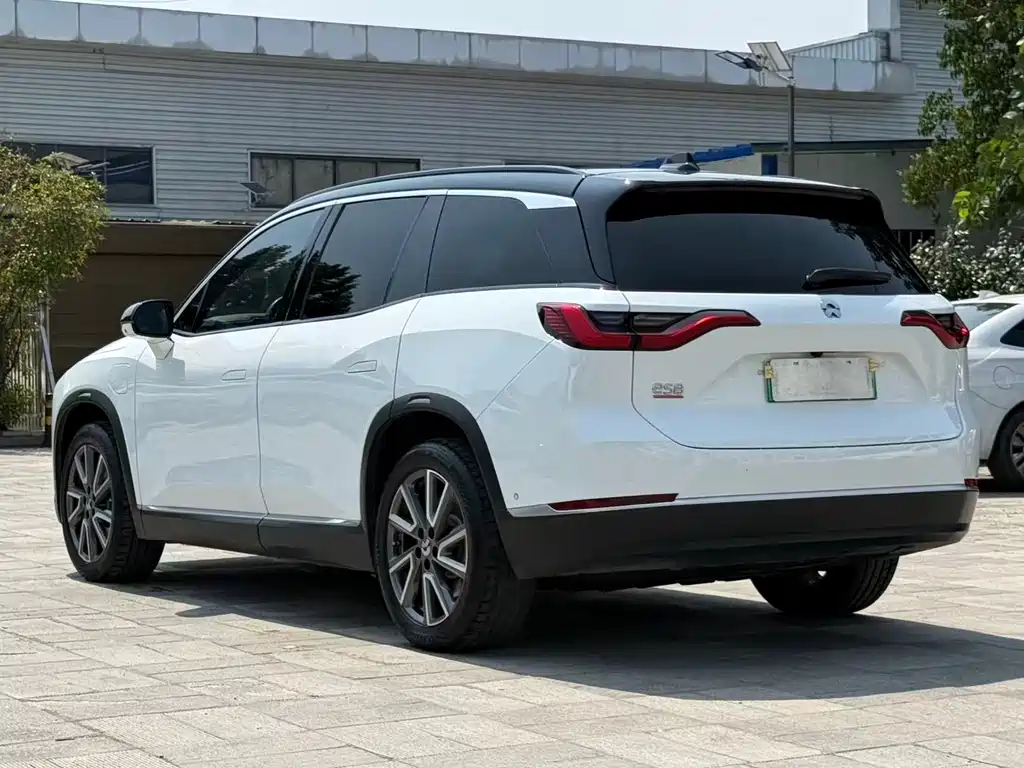 NIO ES8 2023 — фото 10