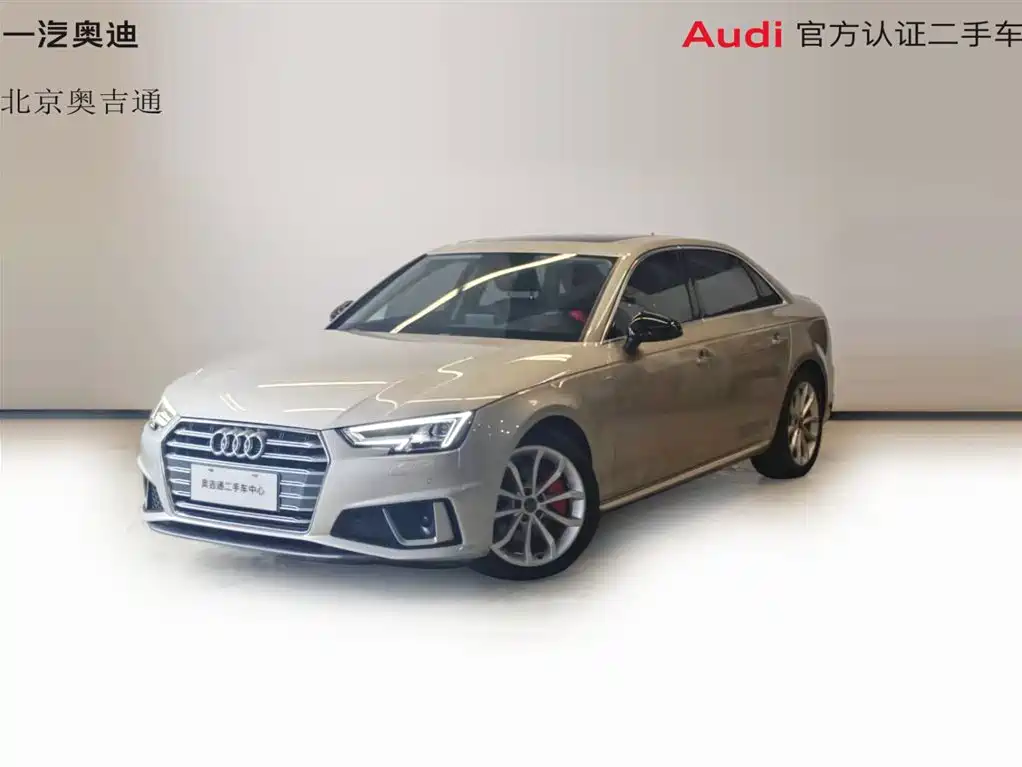Audi A4L 2019 — фото 1