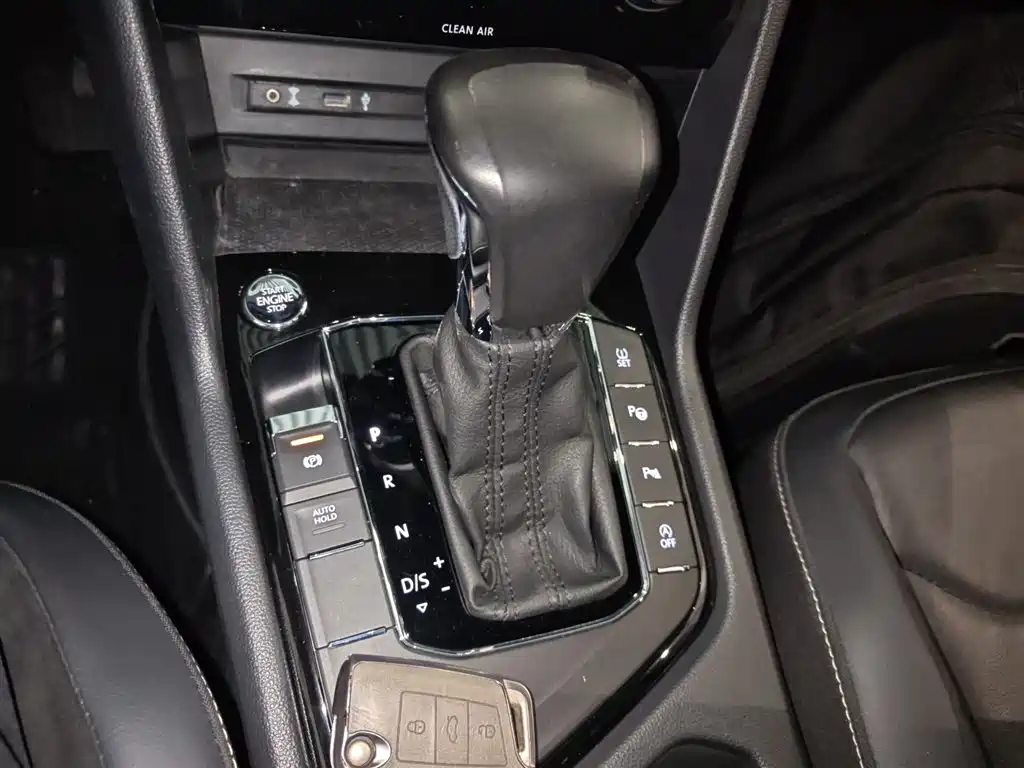 Volkswagen Tiguan L 2018 — фото 14