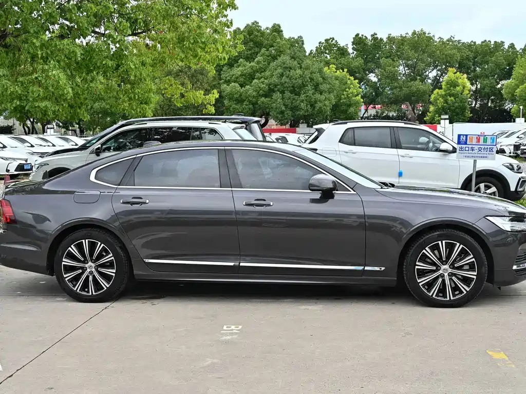Volvo S90 Plug-In Hybrid 2021 — фото 7