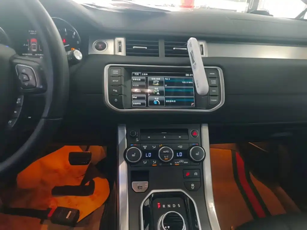 Land Rover Evoque 2016 — фото 13