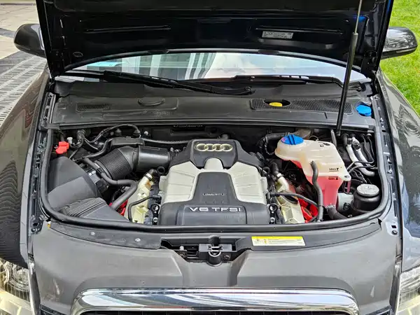 Audi A6L 2011