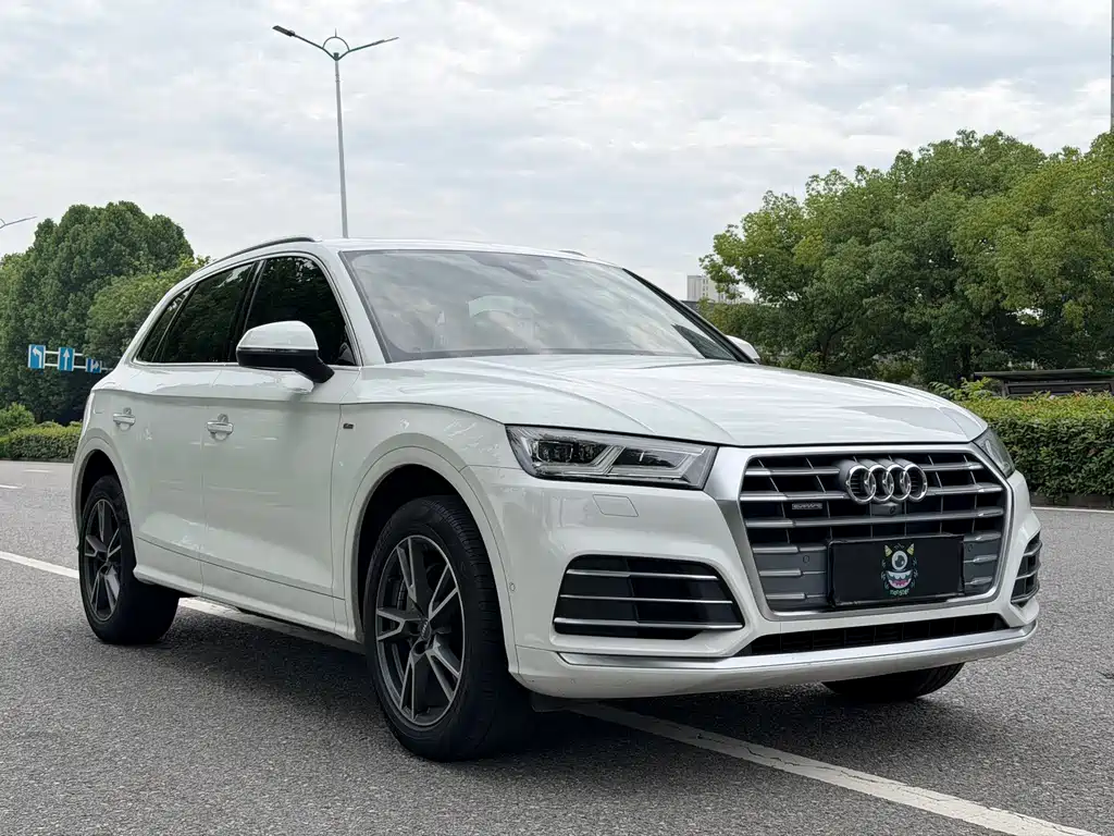 Audi Q5L 2020 — фото 3