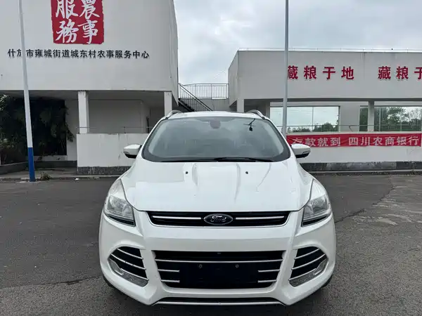 Ford Kuga 2015