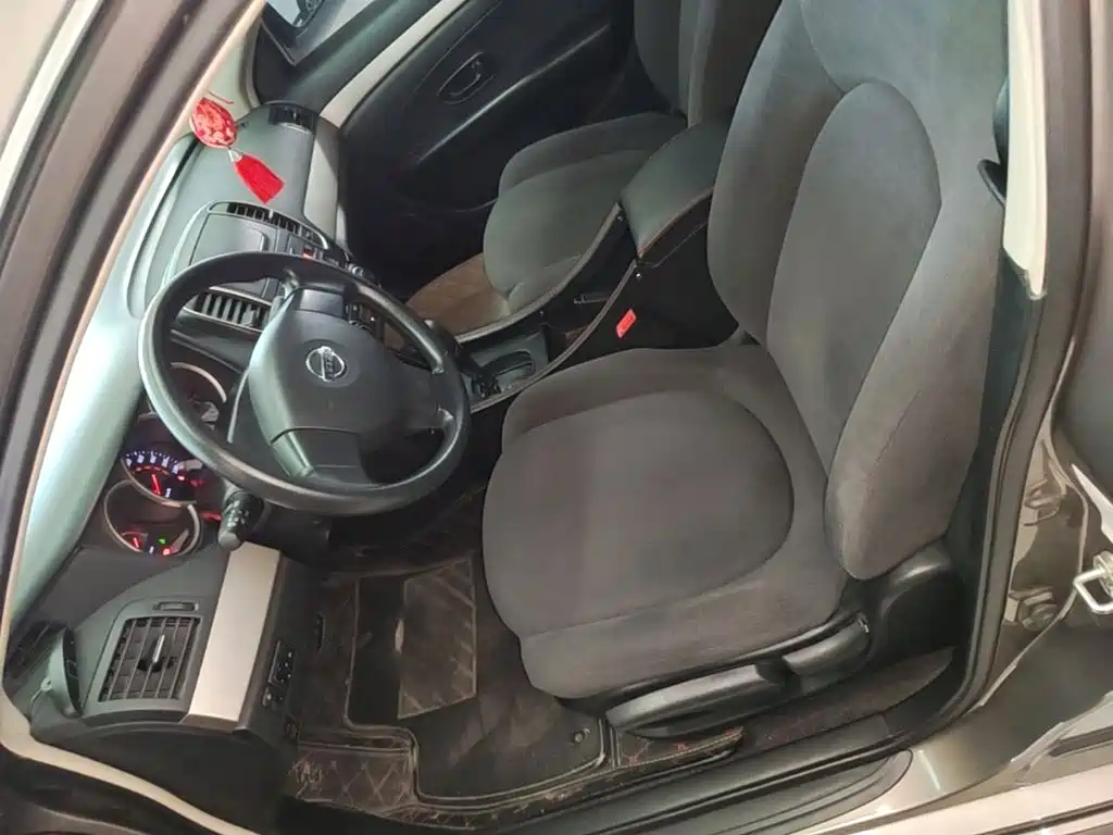 Nissan Sylphy 2018 — фото 15