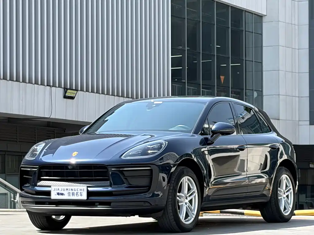 Porsche Macan 2022 — фото 1