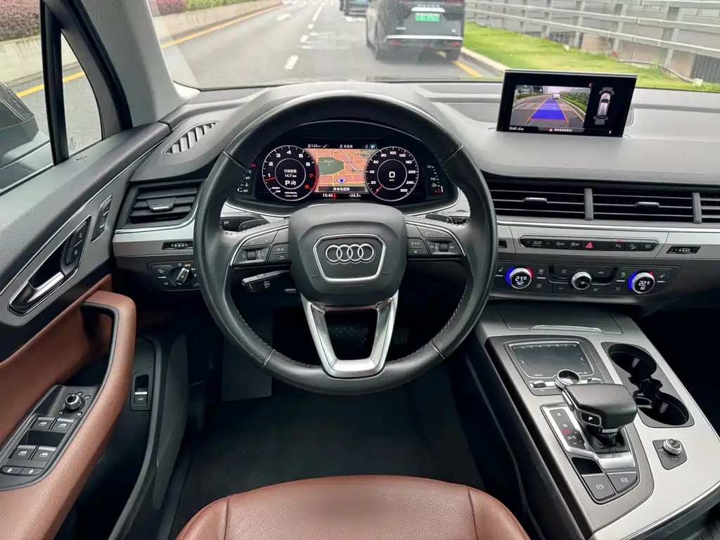 Audi Q7 2018 — фото 15