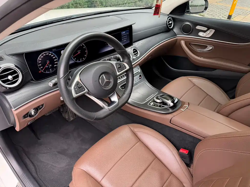 Mercedes-Benz E-Class 2018 — фото 8