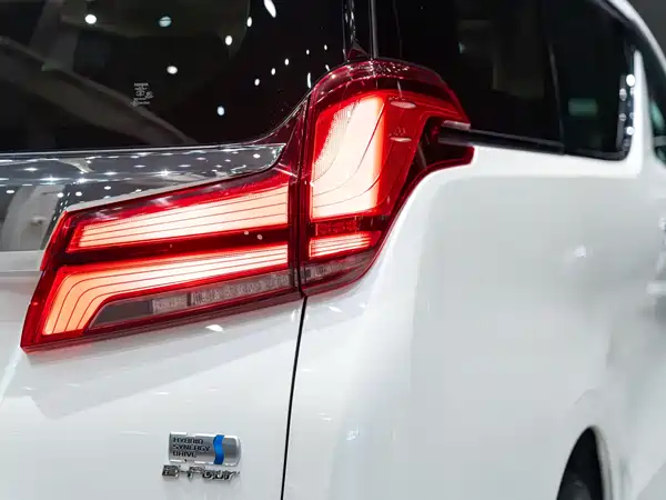 Toyota Alphard 2021
