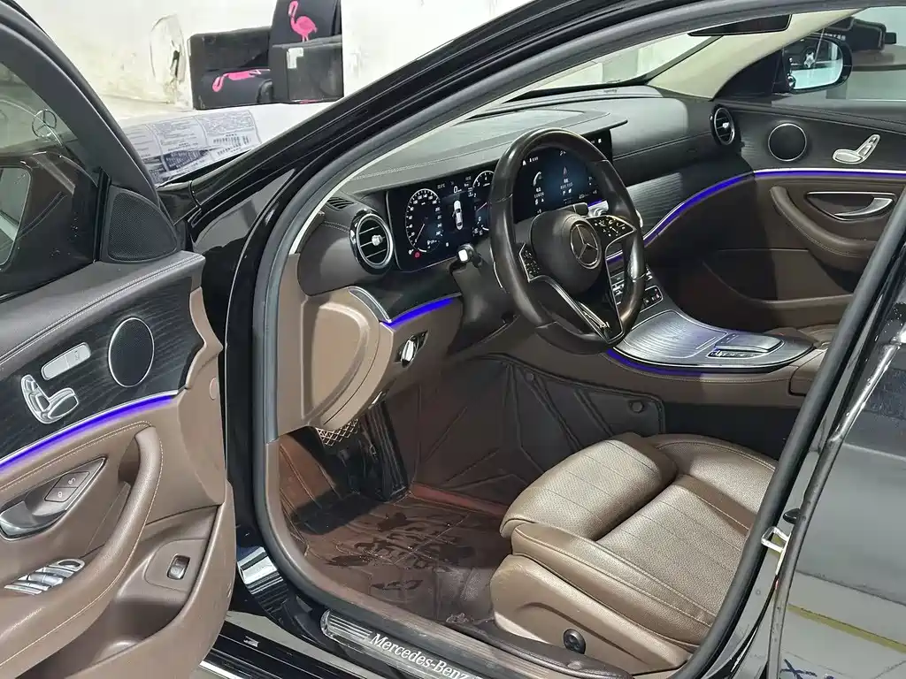 Mercedes-Benz E-Class 2023 — фото 8