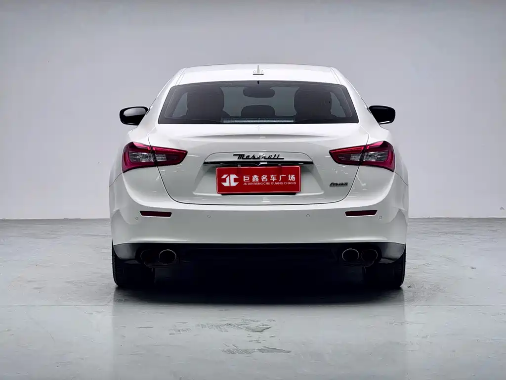 Maserati Ghibli 2017 — фото 4