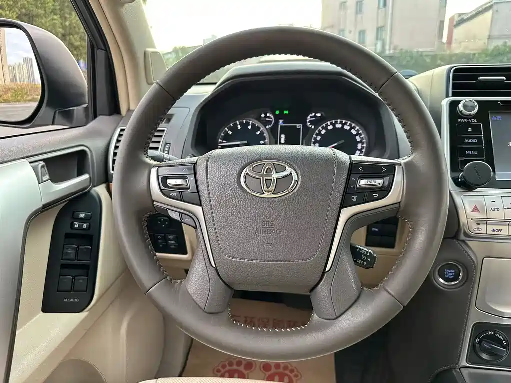Toyota Prado 2018 — фото 4