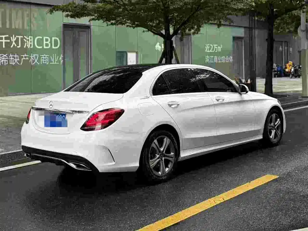 Mercedes-Benz C-Class 2019