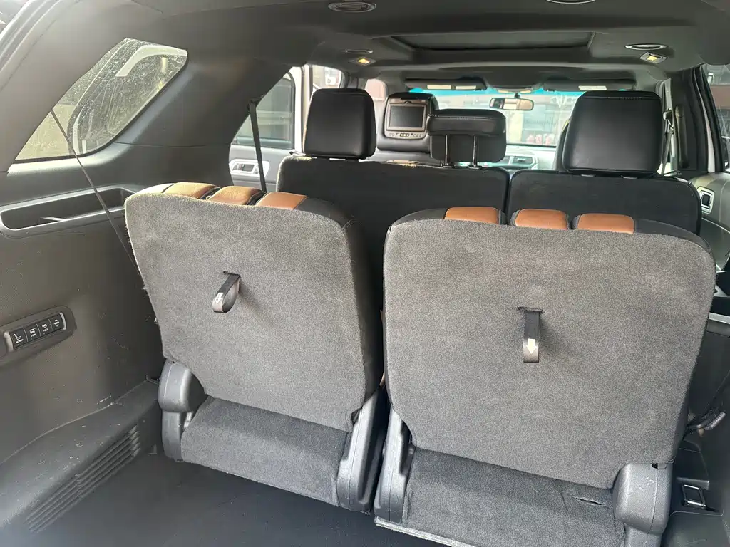 Ford Explorer 2013 — фото 10