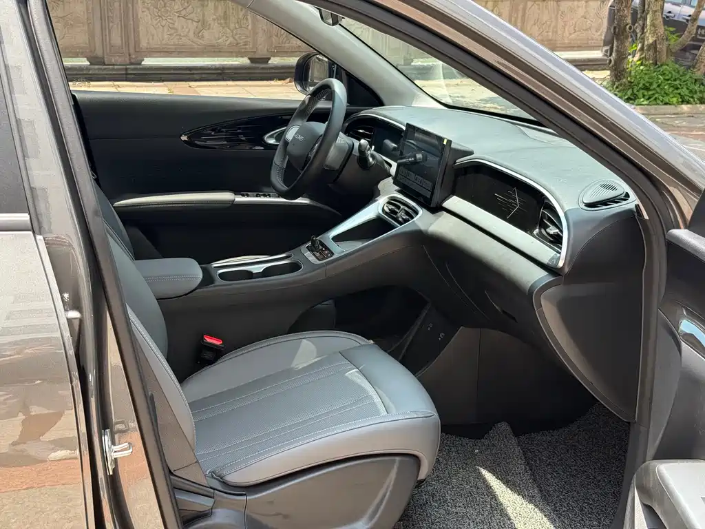 Geely Galaxy Starwish 2025