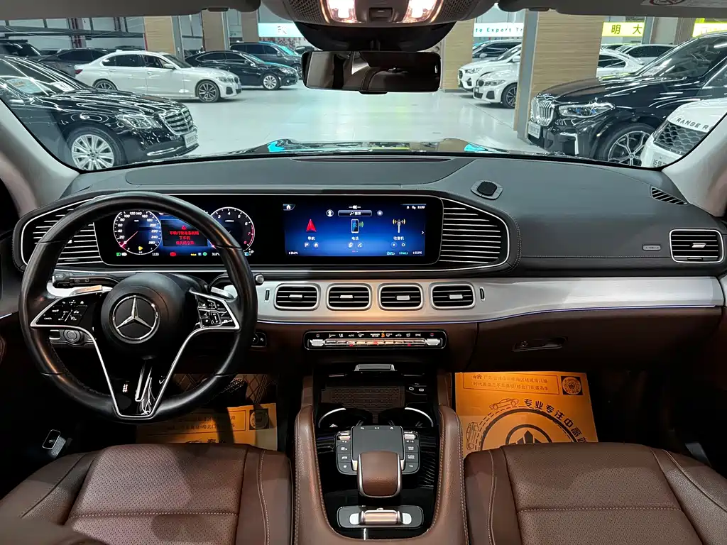 Mercedes-Benz GLS 2024 — фото 10