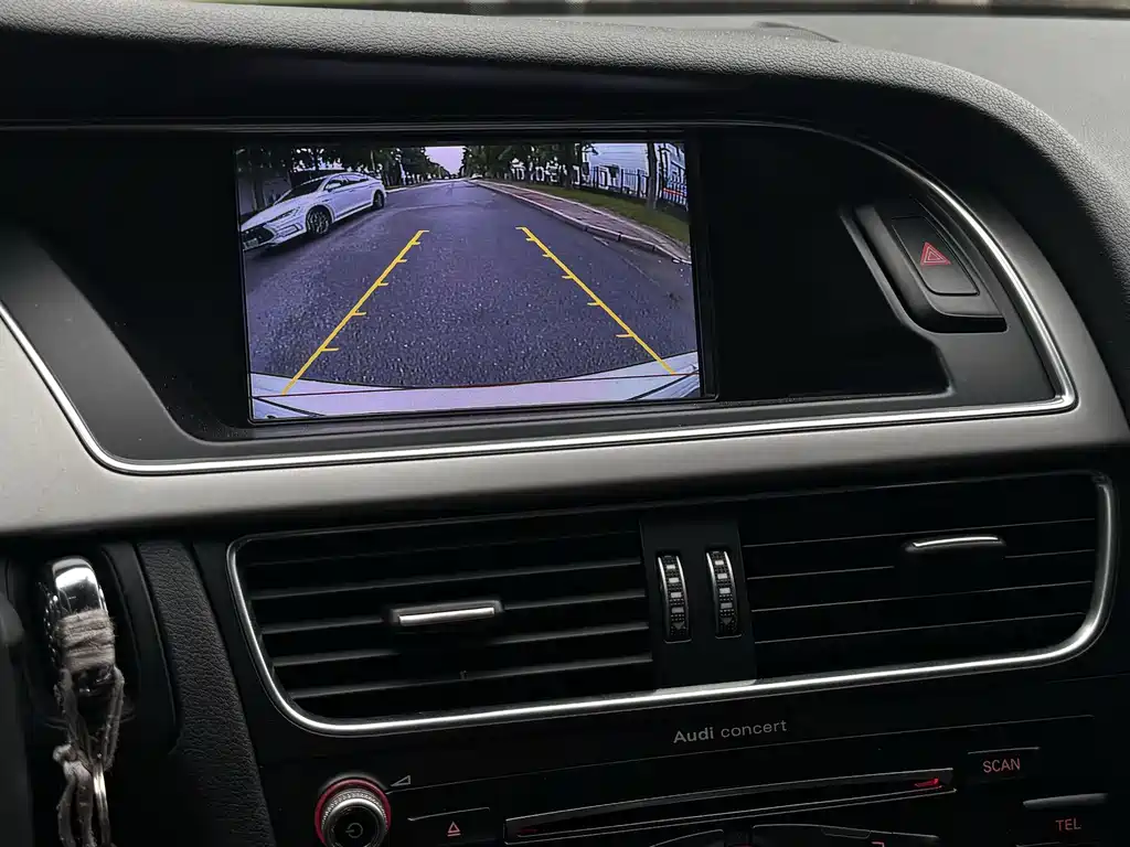 Audi A4L 2013 — фото 12