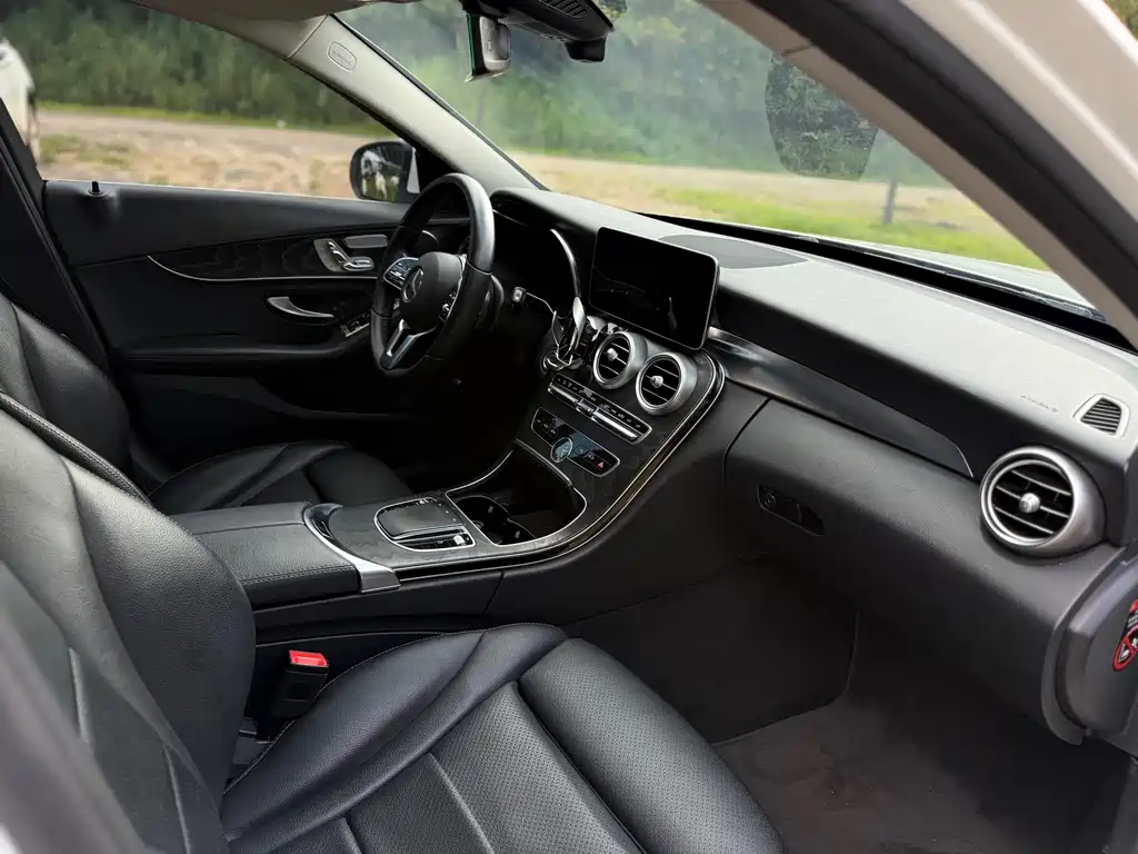 Mercedes-Benz C-Class 2021 — фото 17