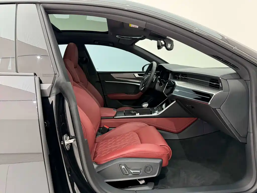 Audi A7L 2025 — фото 18