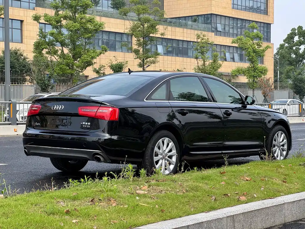 Audi A6L 2014 — фото 17