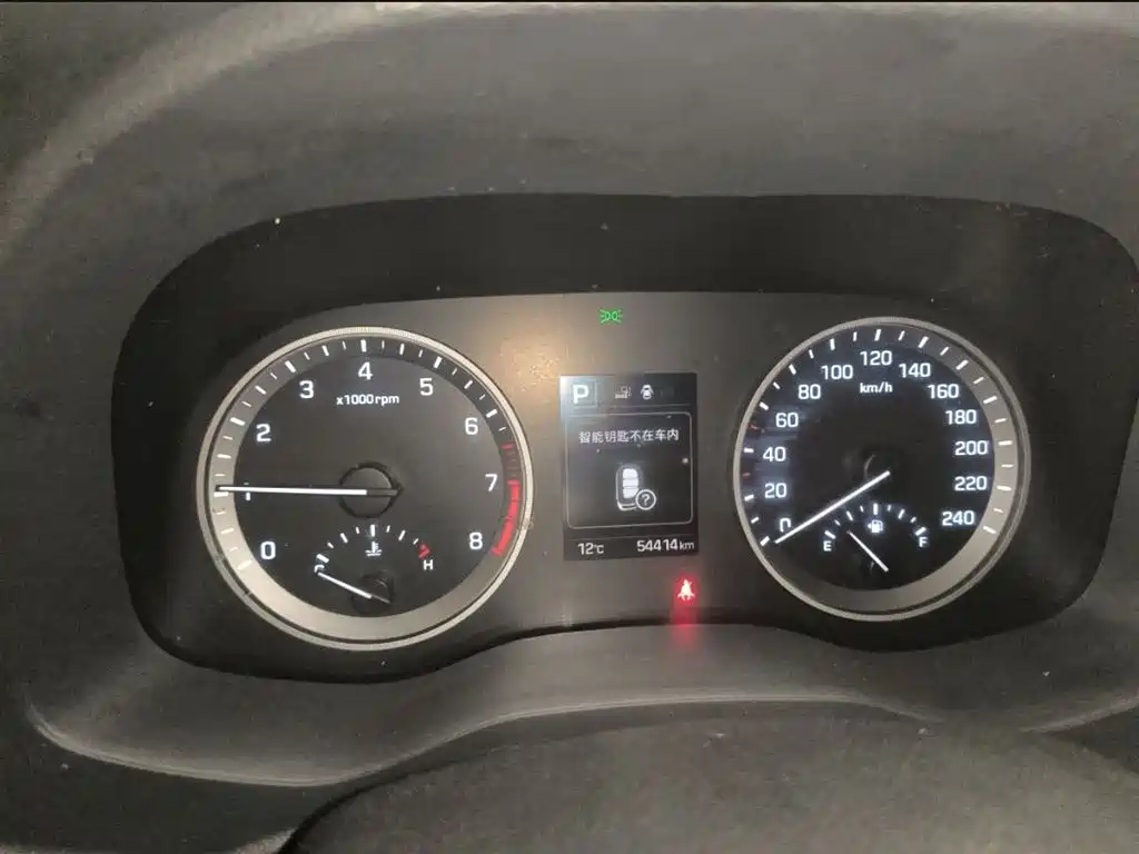 Hyundai Tucson 2018 — фото 9