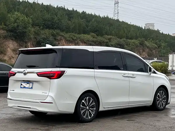 Buick GL8 2023